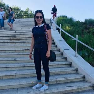 Meet your Posher, Mayra